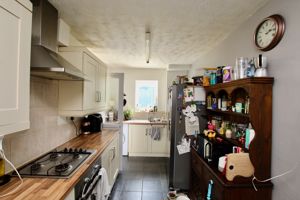 Kitchen- click for photo gallery